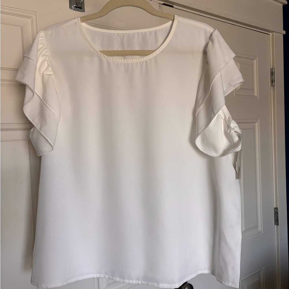 Chic White Ruffle Sleeve Blouse